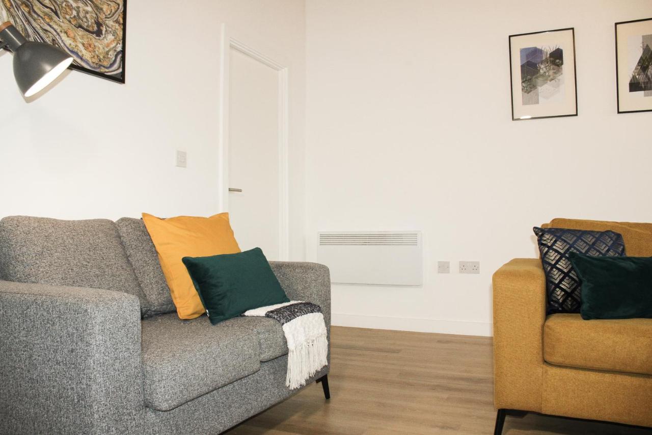 Modern Luxury Serviced Duplex Apartments By Repose- 150 Metro Court, West Bromwich Esterno foto