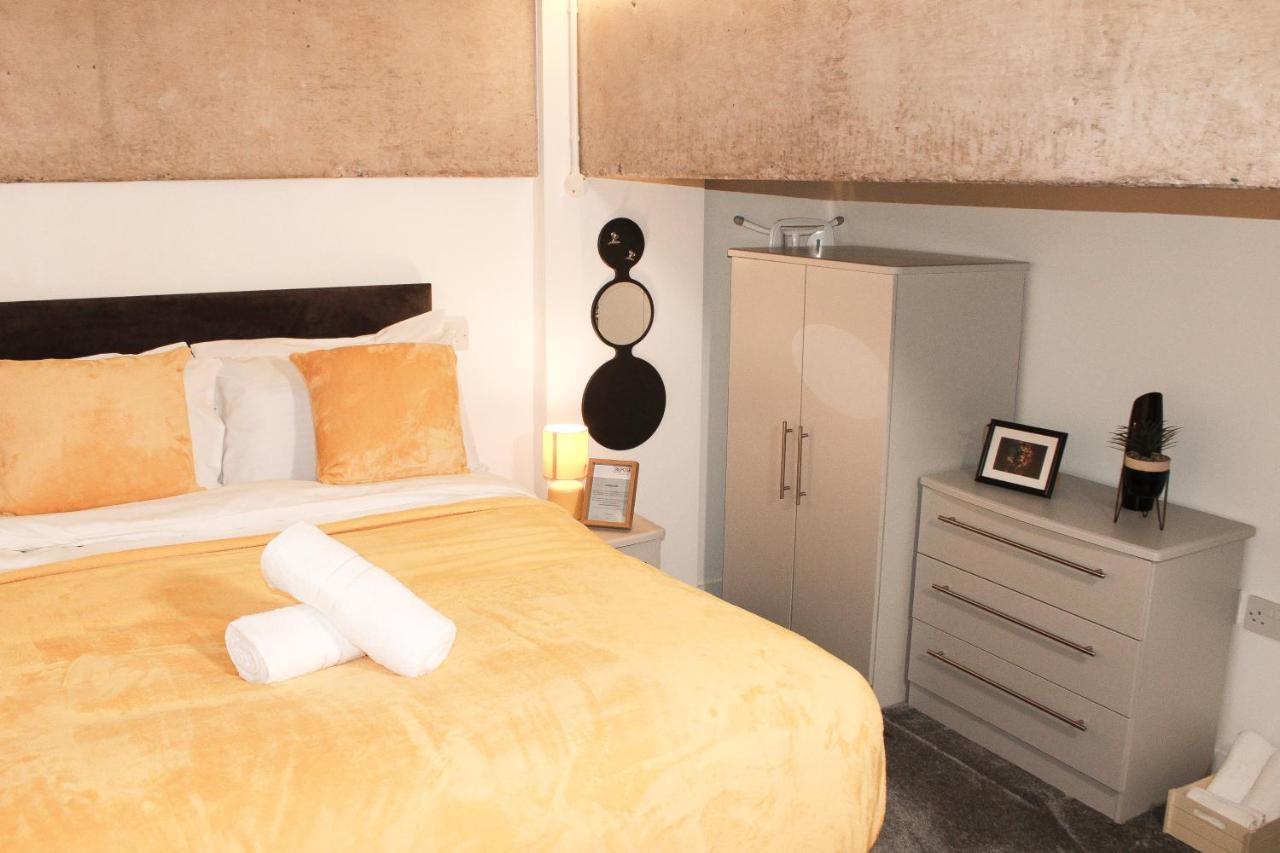 Modern Luxury Serviced Duplex Apartments By Repose- 150 Metro Court, West Bromwich Esterno foto