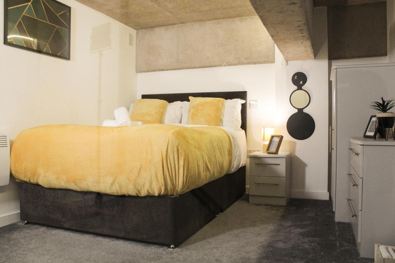Modern Luxury Serviced Duplex Apartments By Repose- 150 Metro Court, West Bromwich Esterno foto