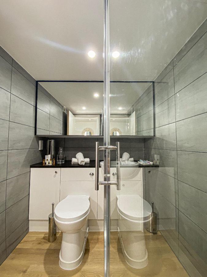 Modern Luxury Serviced Duplex Apartments By Repose- 150 Metro Court, West Bromwich Esterno foto