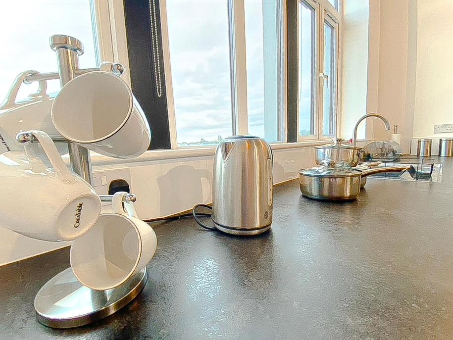 Modern Luxury Serviced Duplex Apartments By Repose- 150 Metro Court, West Bromwich Esterno foto