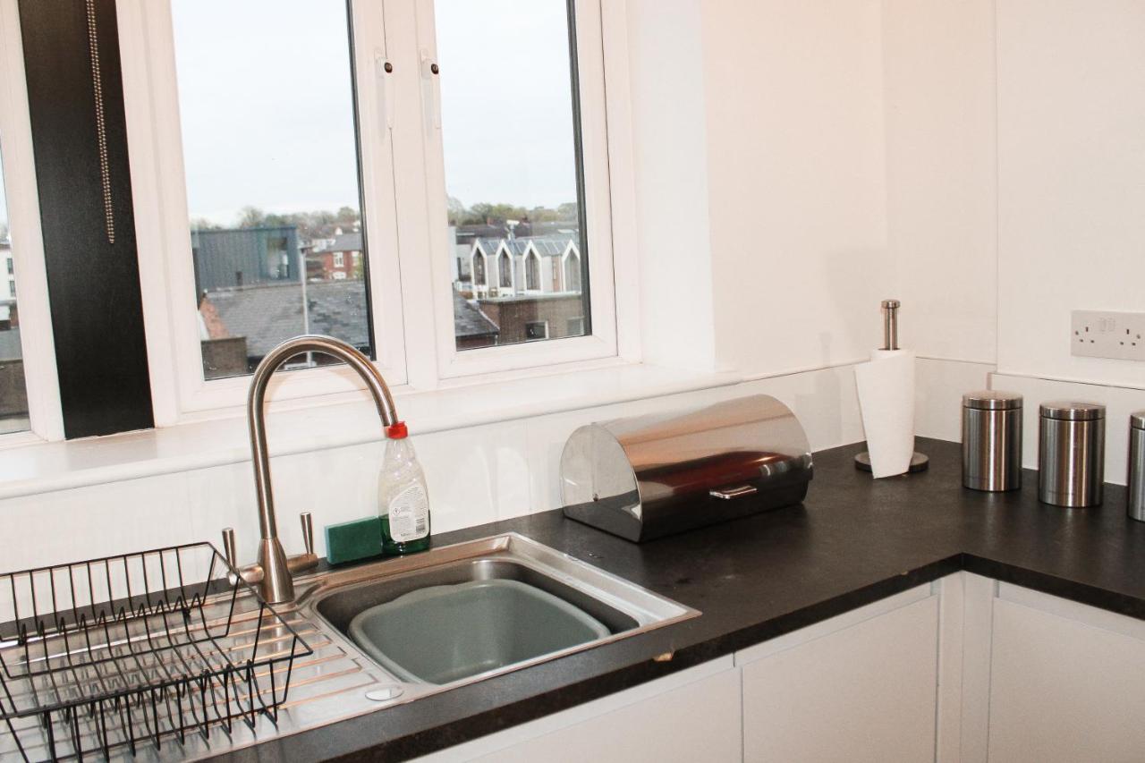 Modern Luxury Serviced Duplex Apartments By Repose- 150 Metro Court, West Bromwich Esterno foto
