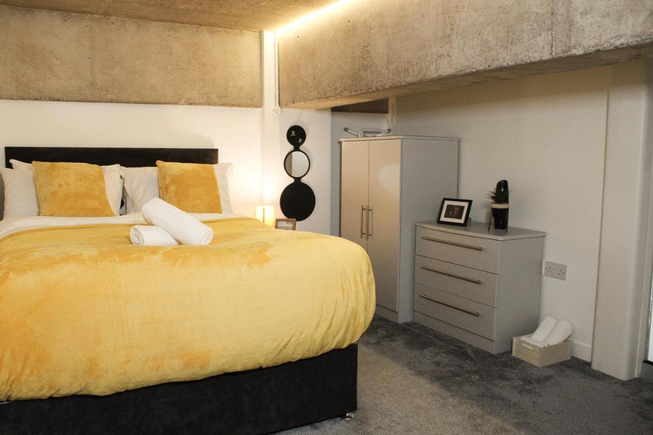 Modern Luxury Serviced Duplex Apartments By Repose- 150 Metro Court, West Bromwich Esterno foto
