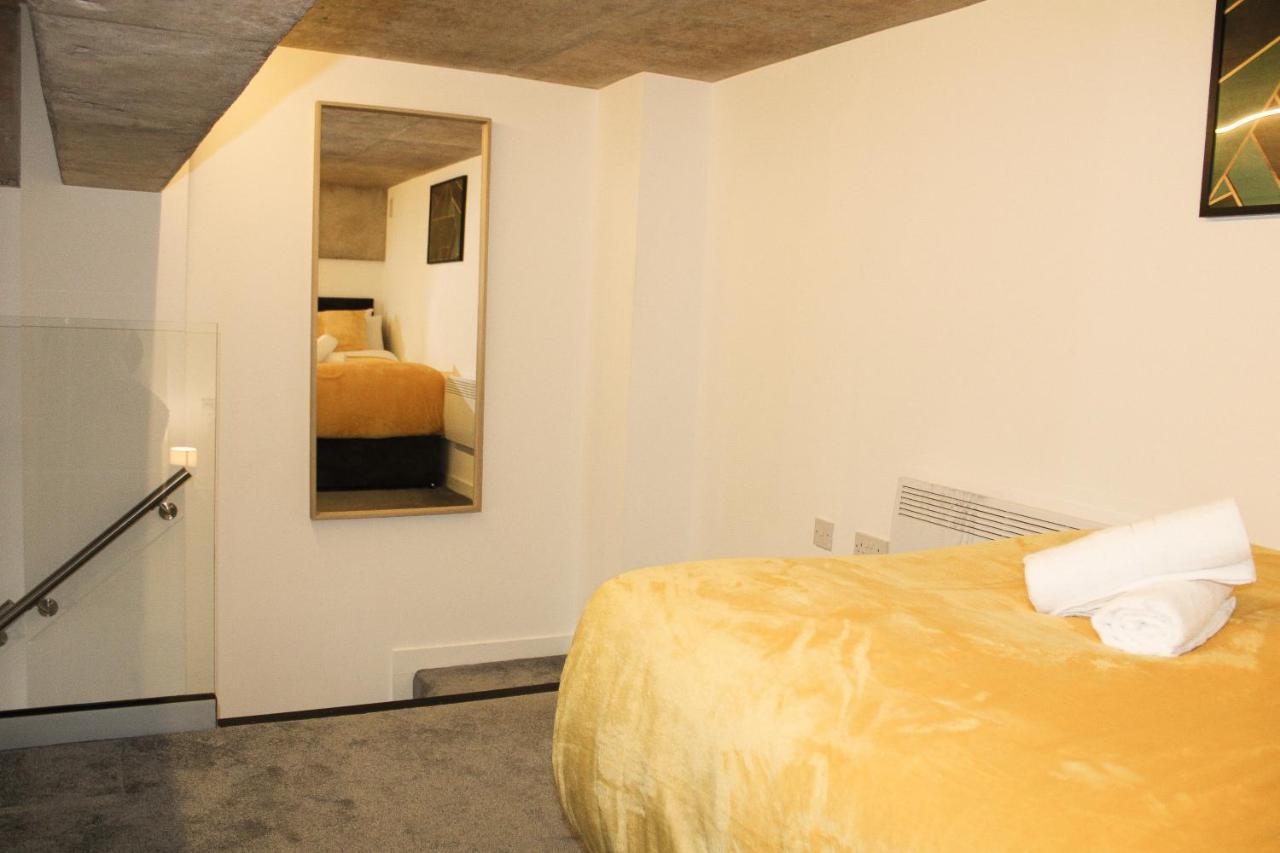 Modern Luxury Serviced Duplex Apartments By Repose- 150 Metro Court, West Bromwich Esterno foto