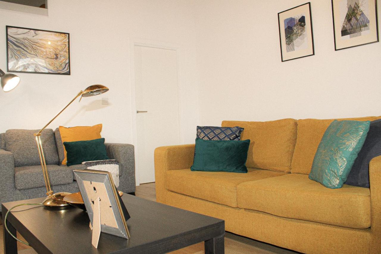 Modern Luxury Serviced Duplex Apartments By Repose- 150 Metro Court, West Bromwich Esterno foto