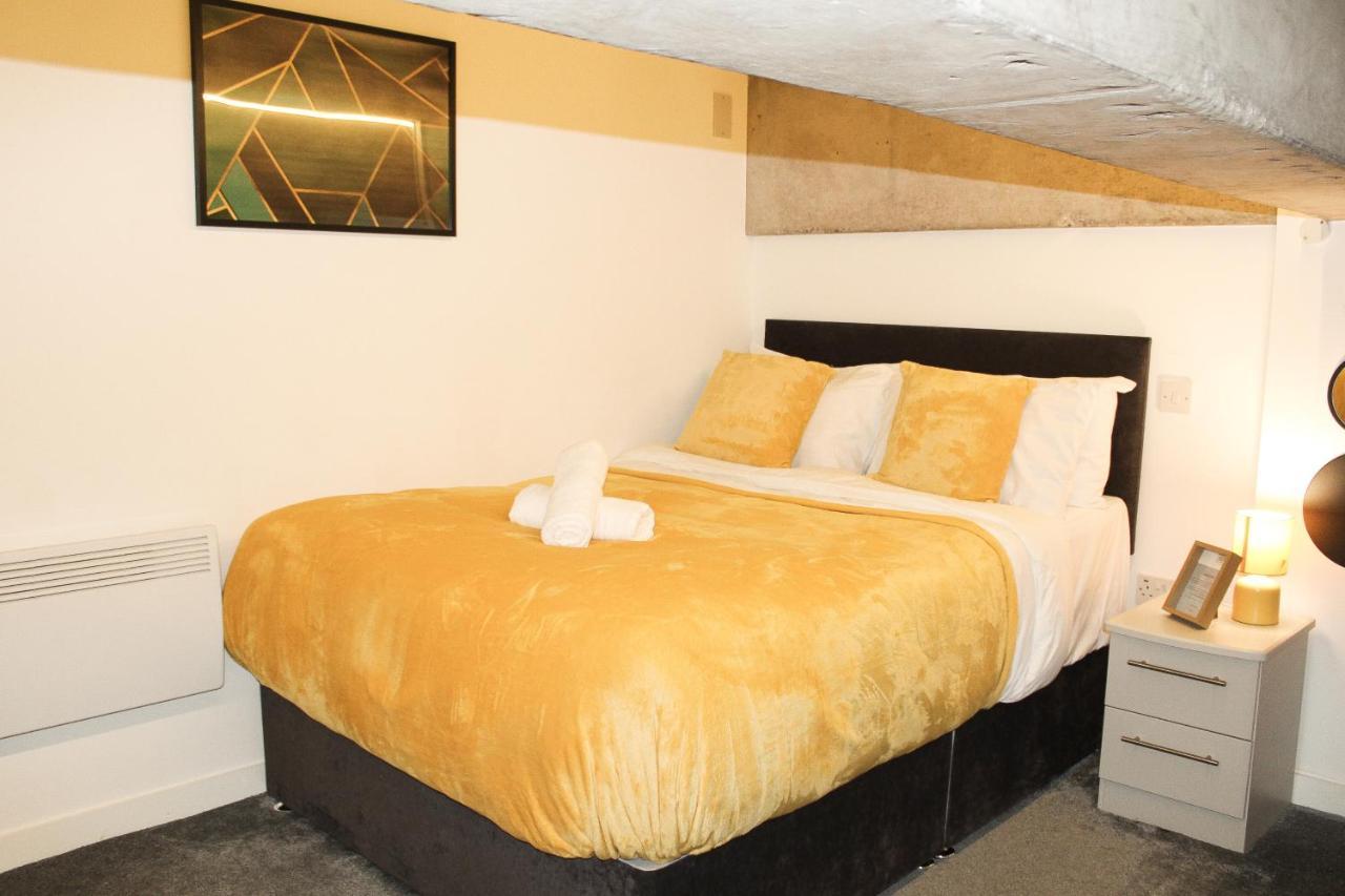 Modern Luxury Serviced Duplex Apartments By Repose- 150 Metro Court, West Bromwich Esterno foto