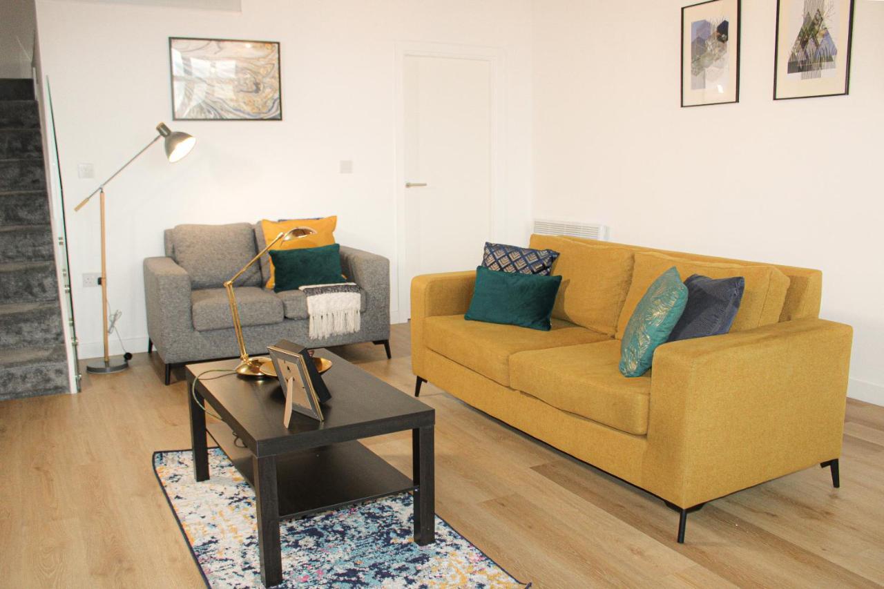 Modern Luxury Serviced Duplex Apartments By Repose- 150 Metro Court, West Bromwich Esterno foto